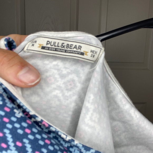 Fitted dress - Picture 2 of 3